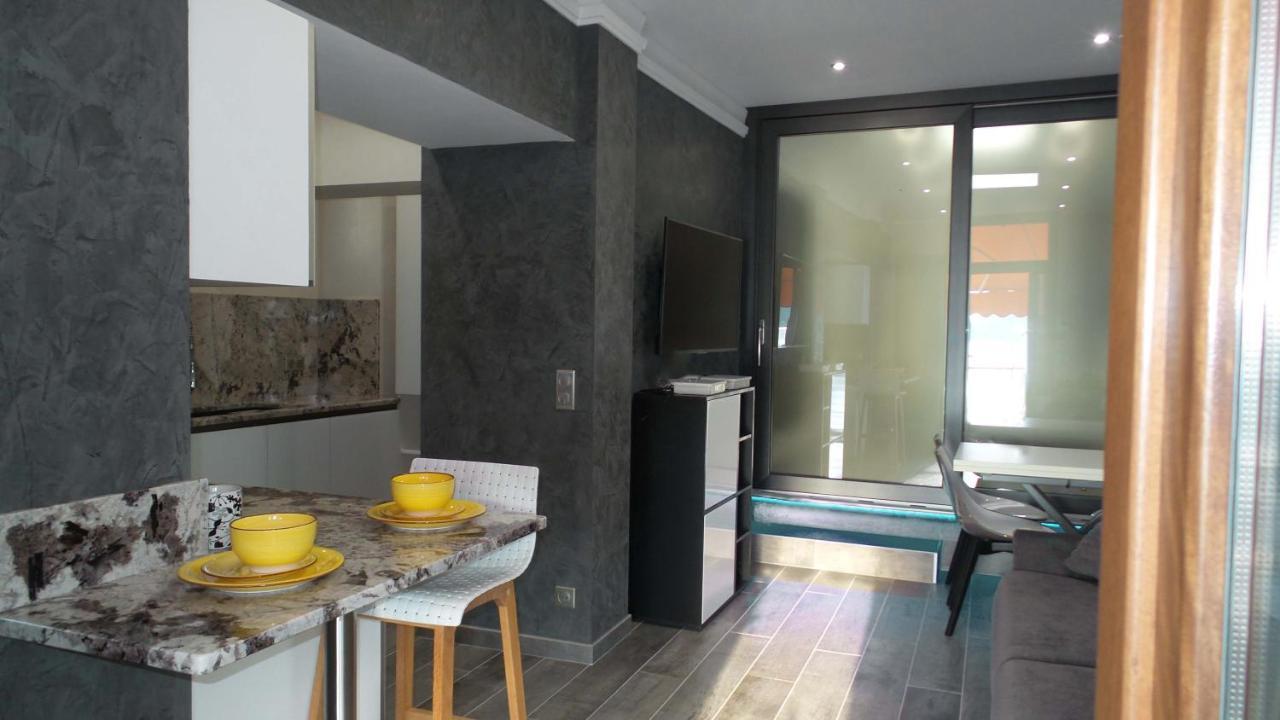 Apartment Les Sablettes Panoramic Sea View Menton Eksteriør billede